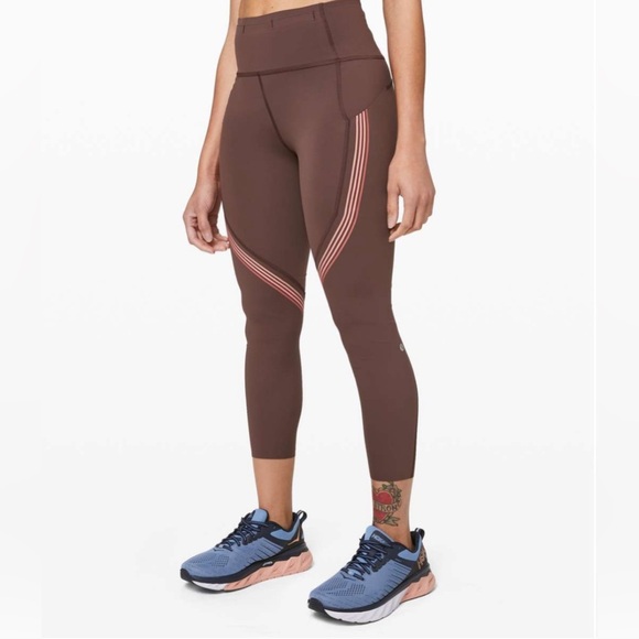 Lululemon Speed Limit Crop 23"
Cherry Cola Size 10 - Picture 2 of 12